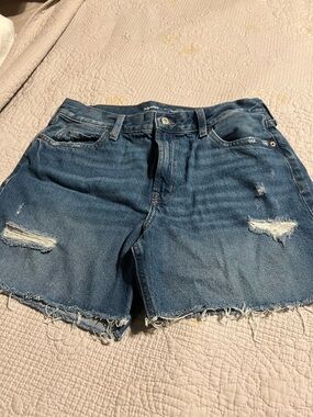 Old Navy Distressed Denim Jean Shorts - Medium Blue